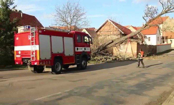 Na neplacené volno je při řádění přírodních živlů zákonný nárok, ale vždy je potřeba zamě 2.jpg