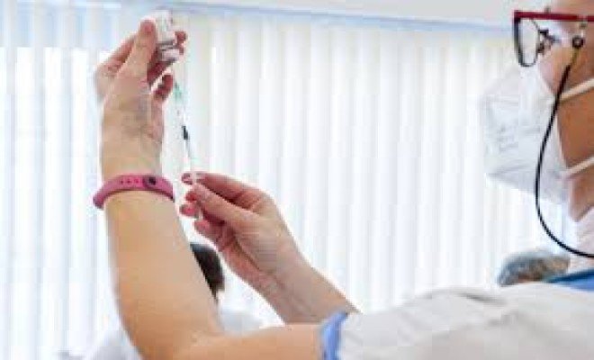 Očkovacích center bez registrace přibývá a kromě Prahy se bez registrace už očkuje i v Brně, 2.jpg