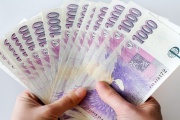 Platové tabulky ve veřejném sektoru se změní, aby lákaly mladé posily