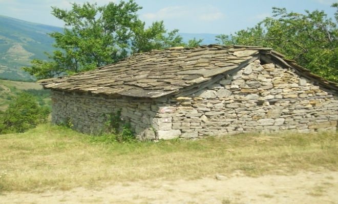 Pozemky kolem domů zbaví se břemene DPH nebo ne.jpg