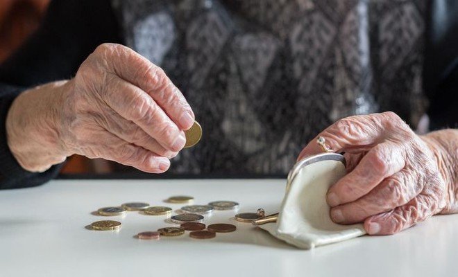 Příspěvek na bydlení i Mimořádná okamžitá pomoc v roce 2022 pomoho 2.jpg