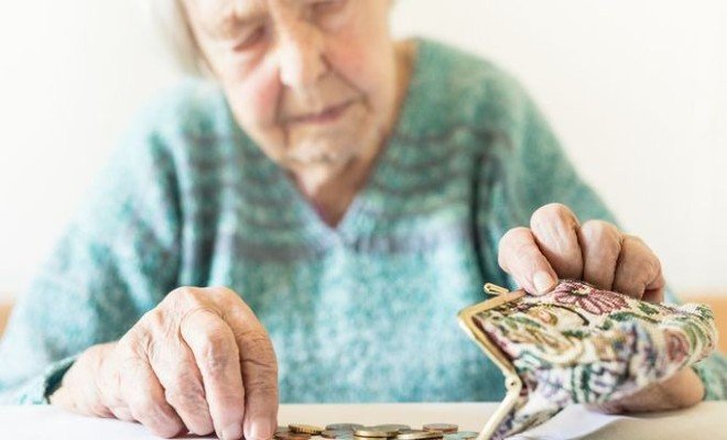 V lednu 2022 dostanou důchodci k důchodu ještě doplatek k v 2.jpg