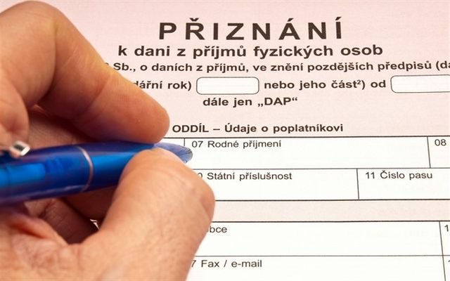 Vyplňte si daňové přiznání za rok 2016 sami. Pomůže vám chytrý formulář.jpg