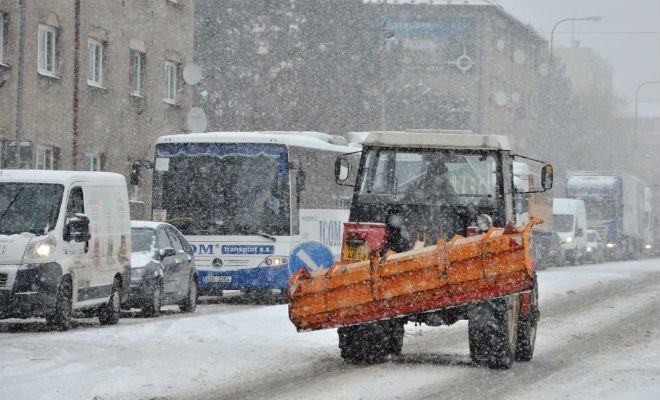 Zimní údržba komunikací má zákonem daná pravidla a vlastníc 2.jpg