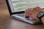 Kde si zajistit nainstalování povinného tlačítka pro odstoupení od smlouvy?
