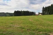 O nemovitosti a pozemky bez majitele je třeba se přihlásit do konce roku 2023