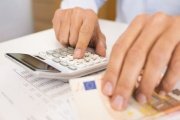 Přiznání k dani za rok 2023 bude potřeba vyplnit v korunách i při placení daní a účtování v cizí měně